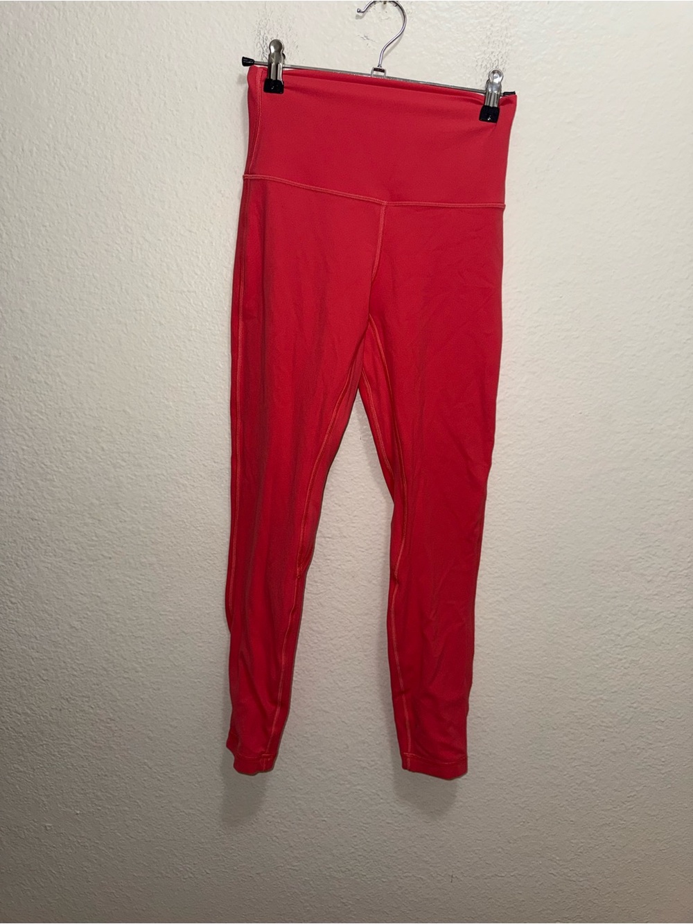 Lululemon Align High-Rise Pant 25"
Pale Raspberry - Picture 3 of 4